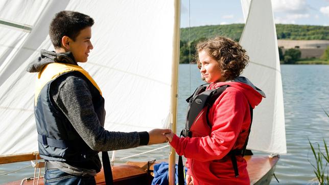 Bild: MDR/Katharina Simmet David (David Meier, li.) und Pippi (Marie Borchardt, re.) sind wieder voll auf Kurs.