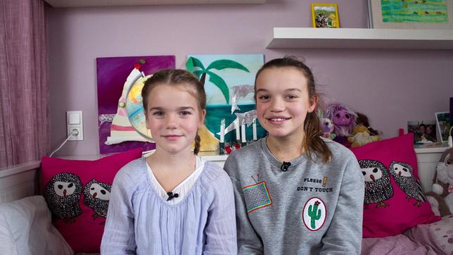 Bild: SWR/Achim Seeger Die Schwestern Carlotta und Carolina feiern dieses Jahr gemeinsam mit ihrer Freundin Sanna das schwedische Luciafest. Dafür backen sie Lussekatter - das typische Gebäck zum Luciafest.