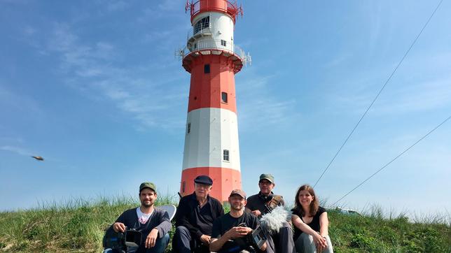 Bild: WDR/Flash Film Das Maus Team beim elektrischen Leuchtturm auf Borkum.