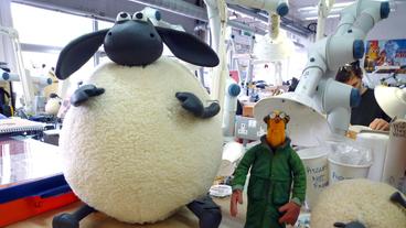 Bild: WDR/Katja Engelhardt Hier bei Aardman-Animations in Bristol/England ist die Geburtsstätte von Shaun, dem Schaf und all jener Gestalten die den Hof bevölkern. Die Macher von "Shaun" lüften für das Maus-Team einige bislang gut gehütete Geheimnisse und verraten, wie die beliebte Tricksererie entsteht.