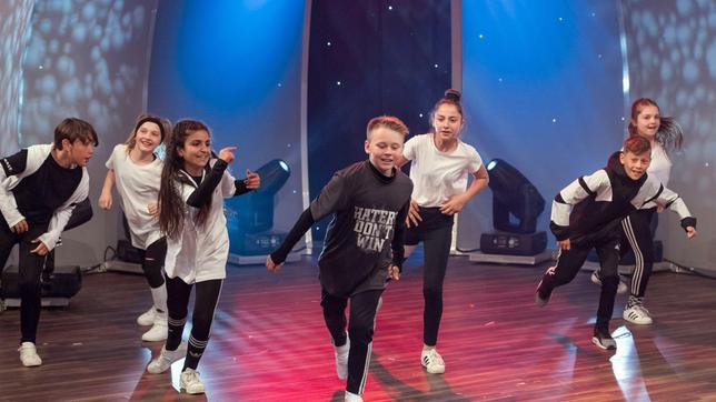 Bild: SWR/Alexander Kluge Die R.E.D. Kids Crew zeigt ihre Hip Hop Skills im Tigerenten Club.