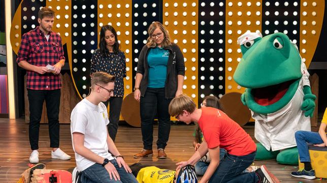 Bild: SWR/Patricia Neligan TEC 1124 Jugenrotkreuz, Moderation: Muschda Sherzada Rohs & Johannes Zenglein, Gäste: Gina Penz, Schulklassen: Schule am Römerkastel, Dillingen (Frösche), Ernst-Abbe-Gymnasium, Oberkochen (Tigerenten), Club DJ: DJ Philip