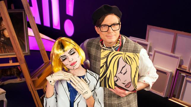 Bild: WDR/Thorsten Schneider Das Studio von „Wissen macht Ah!“ wird heute zum Maler-Atelier und Ralph vollbringt eine künstlerische Glanzleistung. Während Clarissa Modell steht und Ralph sie mit gekonnten Pinselstrichen geschickt in Szene setzt, erfahren die Zuschauer viel Wissenswertes rund um Kunst. Nebenbei beantworten Clarissa und Ralph die z.B. folgende Frage: Warum verzieht man das Gesicht oder streckt die Zunge raus, wenn man sich konzentriert?