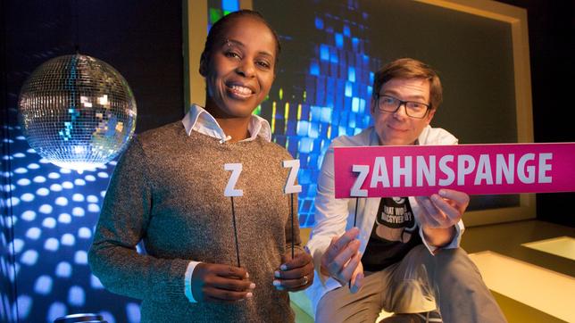 Bild: WDR/Thorsten Schneider Shary und Ralph verraten euch heute wie eine Zahnspange die Zähne gerade rückt!