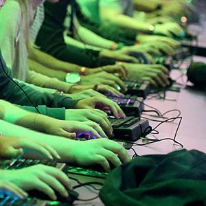 Symbolbild: Spieler auf der Gamescom 2017