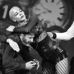 In 80 Tagen um die Welt - Theaterszene.