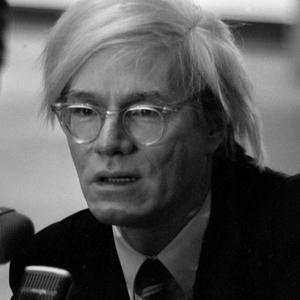 Pressekonferenz und Ausstellung im Museum des XX . Jahrhunderts mit Andy Warhol. 1981.