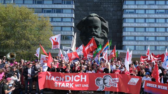Bericht vom 1. Mai - Der Kampf um die Arbeitszeit