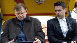 Die beiden Killer Ken (Brendan Gleeson, li.) und sein Kollege Ray (Colin Farrell) sprechen sich mal so richtig aus.