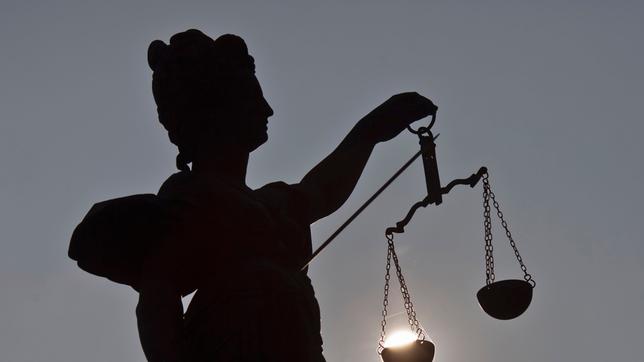 Bild: pa Justitia am Gerechtigkeitsbrunnen in Frankfurt