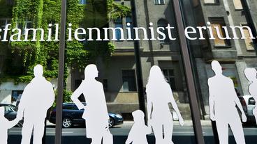 Bild: pa Symbolbild Frauen und Rente