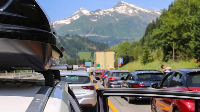 Reisestau, Auto, Reisen, Urlaub
