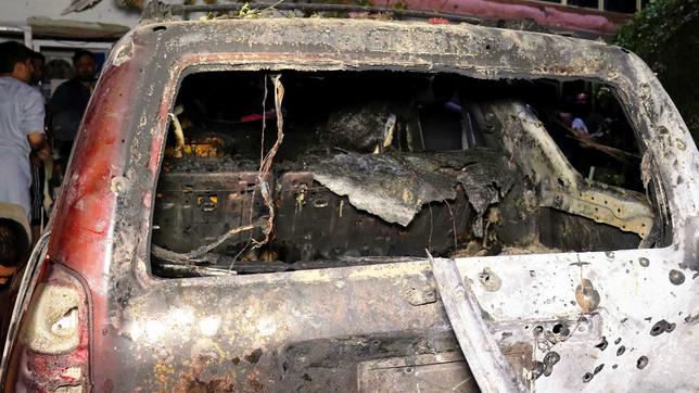 Zerstörtes Auto soll mit Sprengstoff beladen gewesen sein, Kabul, Drohnenangriff