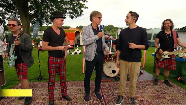 Brings und Eko Fresh zu Gast im MOMA-EM-Studio bei Peter Großmann