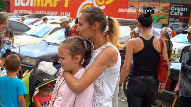 Viktoria floh mit ihrer Tochter aus dem schwer umkämpften Nikolajew nach Odessa. 