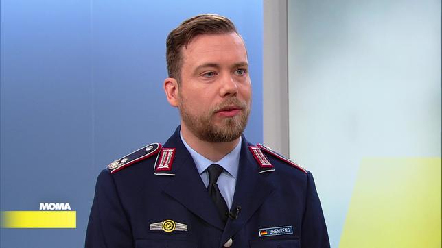 Stefan Arne Bremkens, Oberstleutnant der Luftwaffe und militärischer Leiter Nationales Lage- und Führungszentrum, Uedem