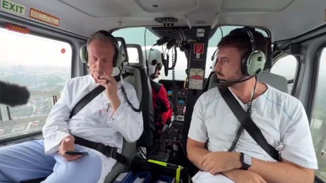 Das Flying Intervention Team der München Klinik Harlaching auf dem Weg zu einem Schlaganfallpatienten.