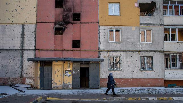 Der Wiederaufbau der zerstörten ukrainischen Stadt Irpin lässt auf sich warten.