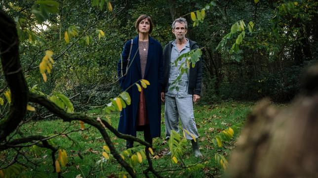 Bild: Martin Rottenkolber / Ester Reglin Film Szene aus "Geborgtes Weiß"