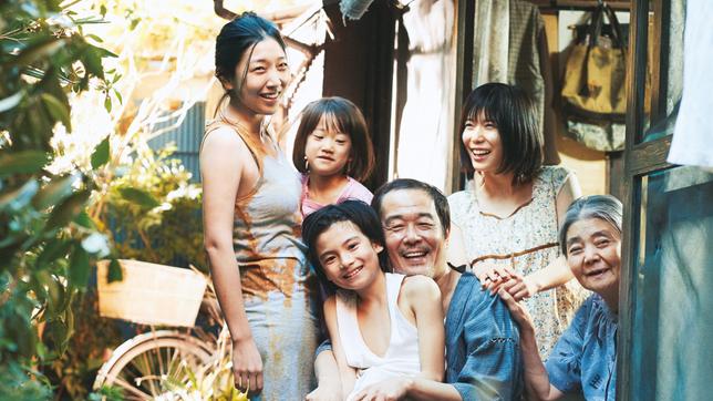 Bild: © 2018 FUJI TELEVISION NETWORK/GAGA CORPORATION/AOI PRO. INC Szene aus "Shoplifters"