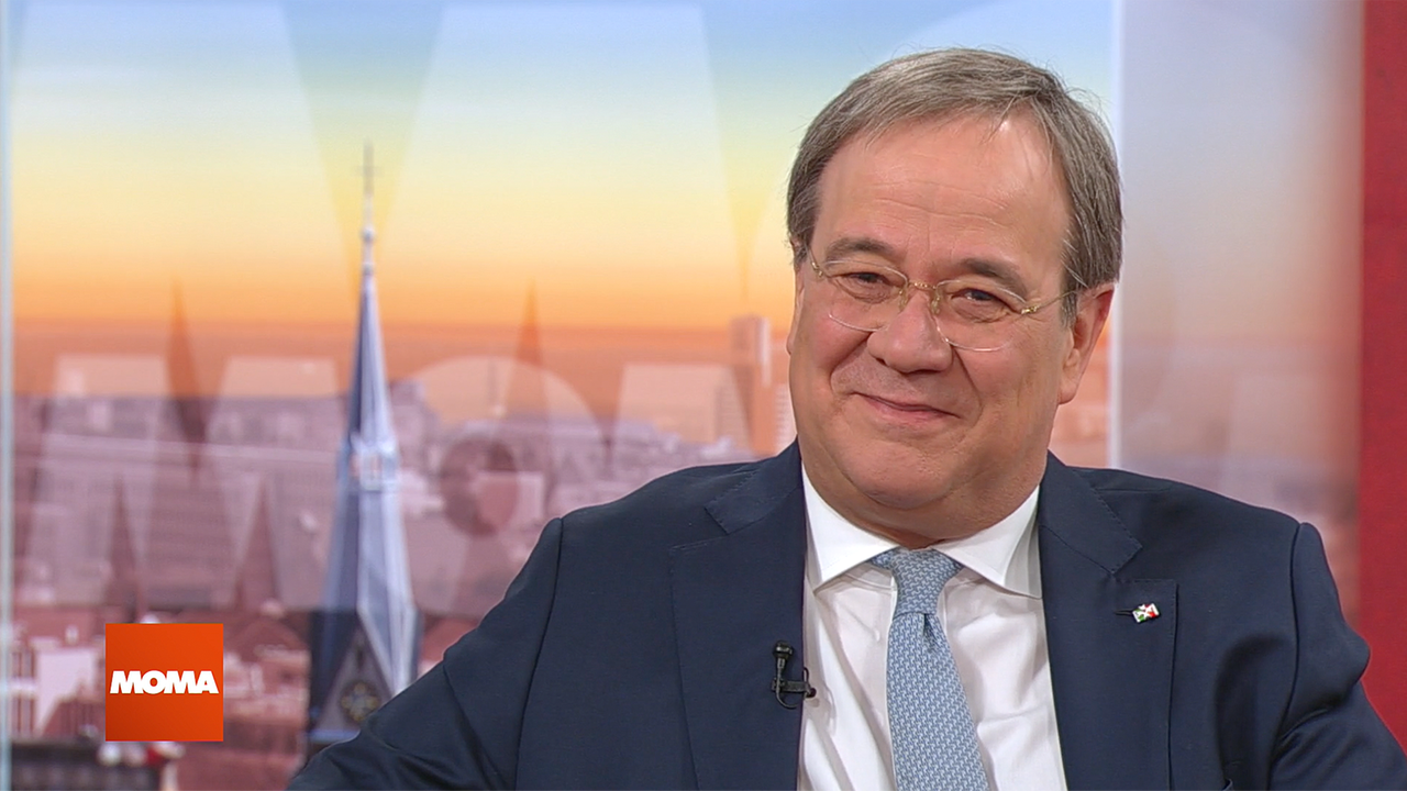Laschet : Laschet Sagt Wegen Unwetterlage Besuch Bei Csu Klausur Ab - Laschet earned a law degree and worked as a journalist before and during his early political career.