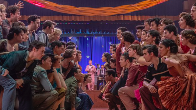 Bild: Walt Disney Ansel Elgort und Rachel Zegler in "West Side Story"