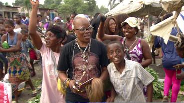 Barbara Kasende mit Fans