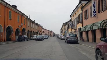 Bild: BR Hauptstraße in Gazoldo d'Ippoliti