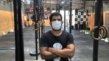Bild: NDF/Matthias Ebert Robson Perreira in sienem Crossfit-Studio.