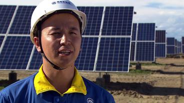 Bild: NDR Zhang Shifu von der Firma Wujiaqu Photovoltaic