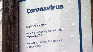 Plakat mit einem Hinweis zum Coronavirus