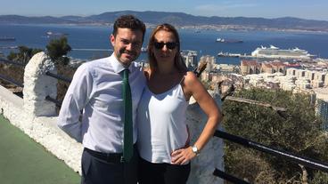 Bild: WDR/WDR Rosa Arrimades und Damon Bossino haben Angst vor dem Brexit.