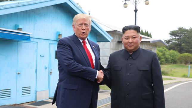 Donald Trump und Kim Jong Un in Panmunjom