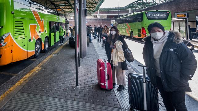 Ein Busbahnhof in Mailand