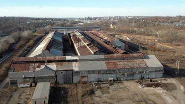 Alte Industriegebäude, die verfallen.
