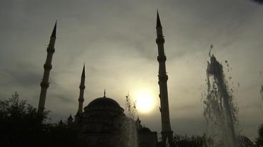 Bild: BR Eine Moschee in Grosny