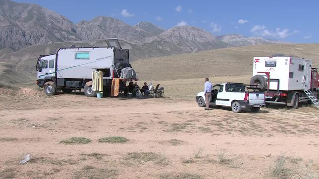 Iran: Die gestrandeten Camper von Sangar