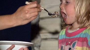 Bild: BR Abendessen für die Tochter