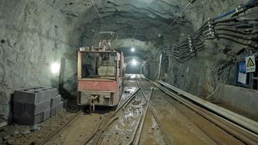 Bild: SWR Stollen im Bergwerk