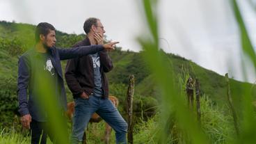 Bild: WDR Ecuador: Der deutsche Biologe Martin Schaefer will den Kolibri retten – auch mit Hilfe von KI.