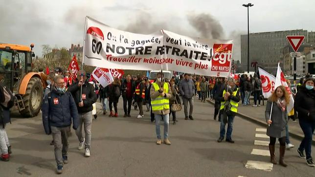 Frankreich: Wut auf Präsident Macron wegen der Rentenreform.