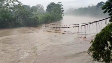 Fluss mit Hochwasser