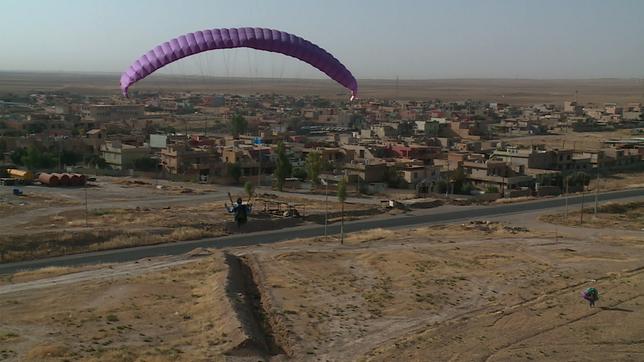 Irak: Endlich wieder fliegen – Gleitschirmflieger bei Mossul