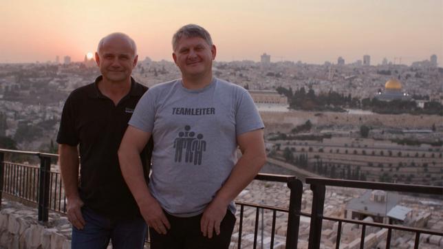 Israel: Michael Sawitzki und Uwe Schramm wollen mit ihrem Handwerk helfen