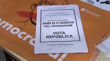 Auf einem Wahlplakat steht: "Es ist Zeit, den Frankismus zu beenden"