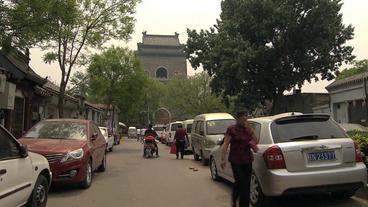 Flache Bebauung, kleine Gassen - typische alte Viertel in Peking.