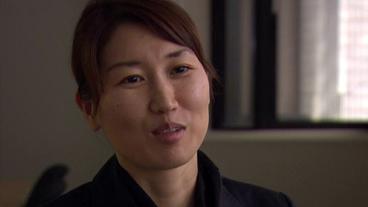 Hiromi Suzuki ist Mutter und arbeitet in ihrem Beruf.