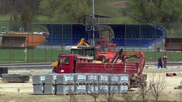 Bild: NDR In Felscut entsteht ein neues Fußballstadion.