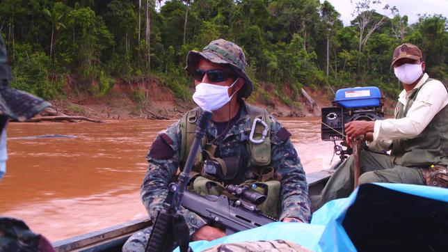 Peru: Eine Spezialeinheit des Militärs jagt illegale Goldgräber