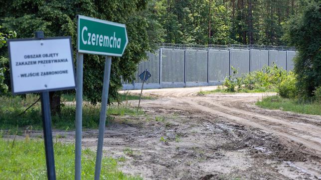 Bild: IMAGO / Markus Matzel Grenzzaun an der polnisch-belarussischen Grenze